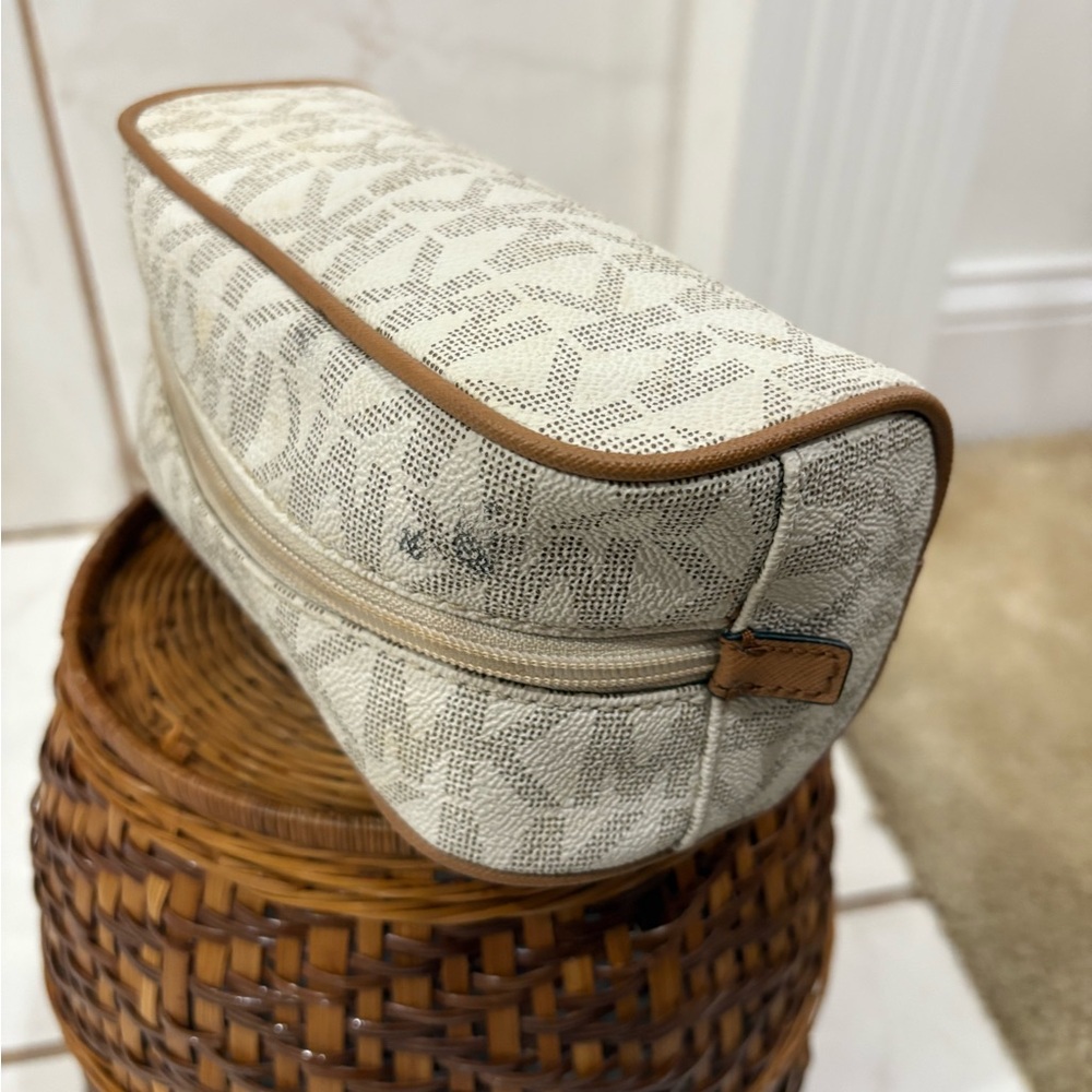 Michael Kors Beige and Brown Logo Cosmetic Case - Picture 6 of 9